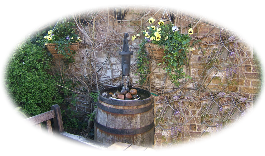 Old Crown Pub Weybridge Surrey - Pump in garden